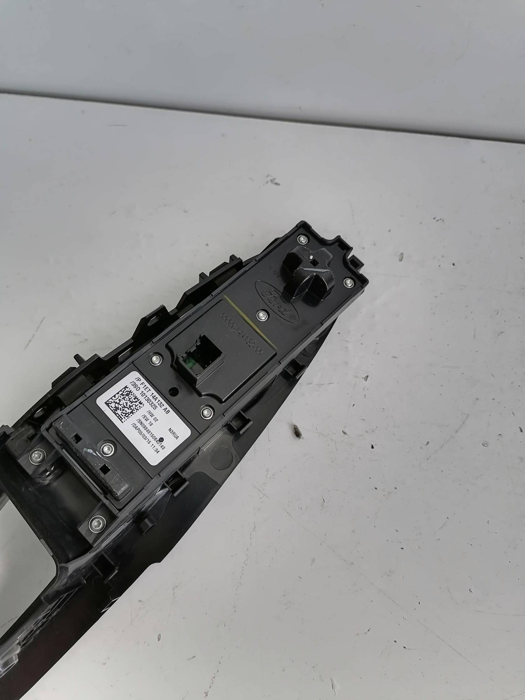 Interruttore alzacristalli porta ant.